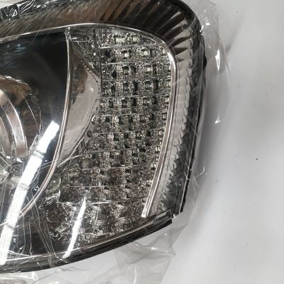 92101-V1030/92102-V1030 Auto partes Iluminación delantera izquierda/derecha