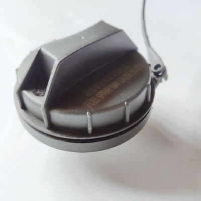 31010-v1390 Tapón del depósito de combustible de plástico con material de plástico duradero