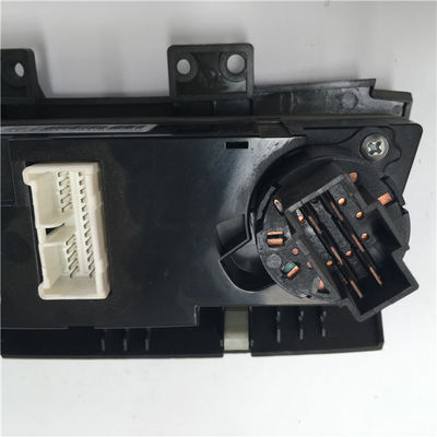 JAC J3 Auto Parts OEM 8112010U8260 Panel de control de aire acondicionado Tamaño estándar