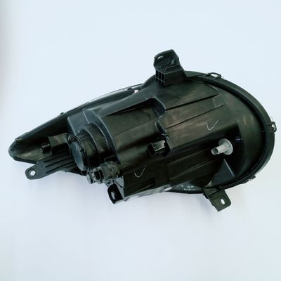 OE No. 4121100/200U8010/8050 Repuestos de automóviles blancos calientes para JAC J3 faro a un precio asequible