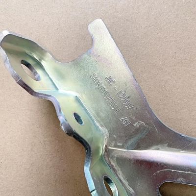 He YUE A 30 Limousine Auto Parts OE número 8406100U8510 para el JAC J4 A30 tapa con bisagra izquierda