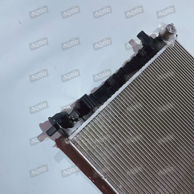 El tanque de agua MG3 gris de JAC Parts es perfecto para sus necesidades de refrigeración