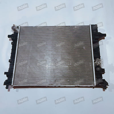 El tanque de agua MG3 gris de JAC Parts es perfecto para sus necesidades de refrigeración