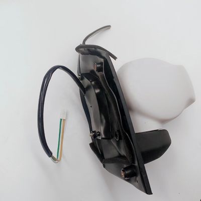 Para los vehículos de las categorías M1, M2 y M3, el número OE 8210100U9010