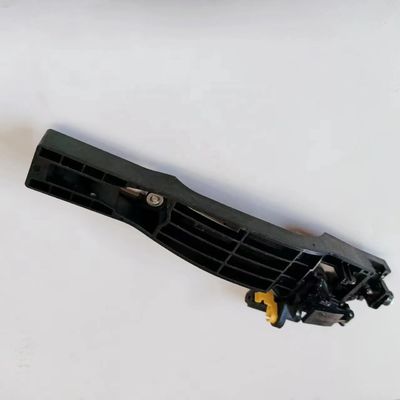 2018- JAC S4 Mando de la puerta trasera izquierda del asiento de montaje OE 1026090GH500 Original Auto Parts