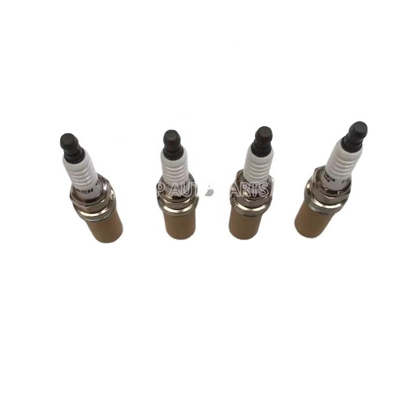 JAC J3 J5 J6 S3 VVT Motor Enchufe de chispas 10 juegos Partes de automóviles con número de origen 1026080GG010